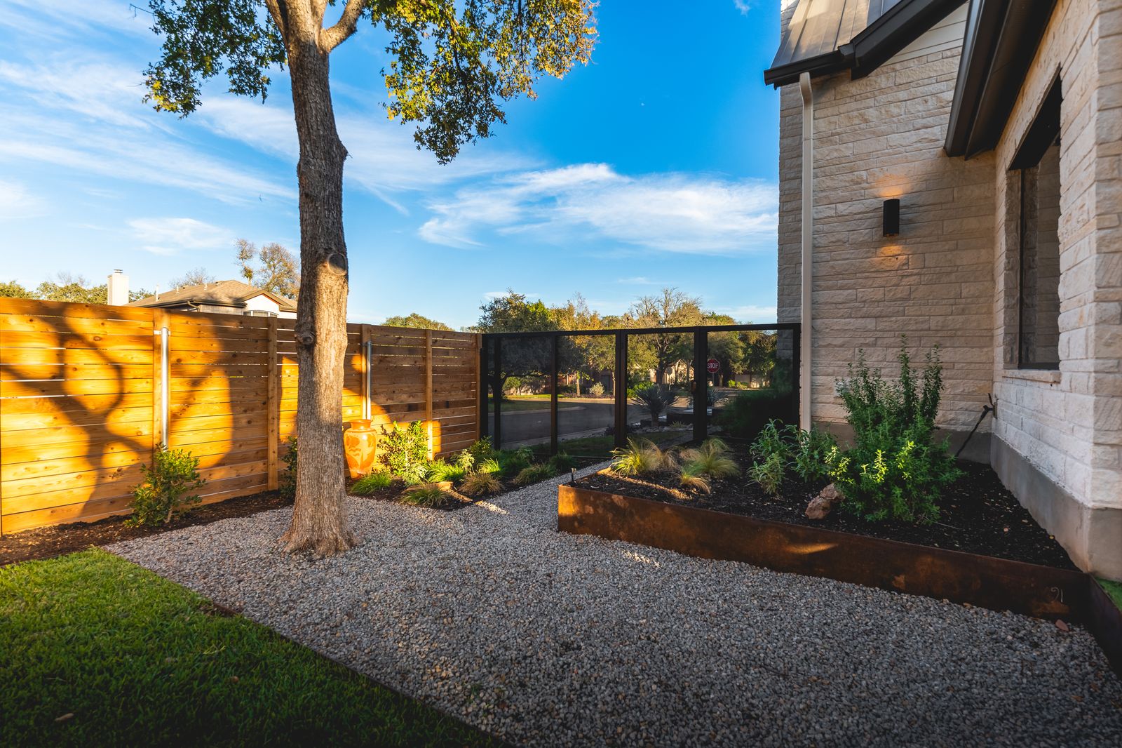 Ridgeline — photo 3